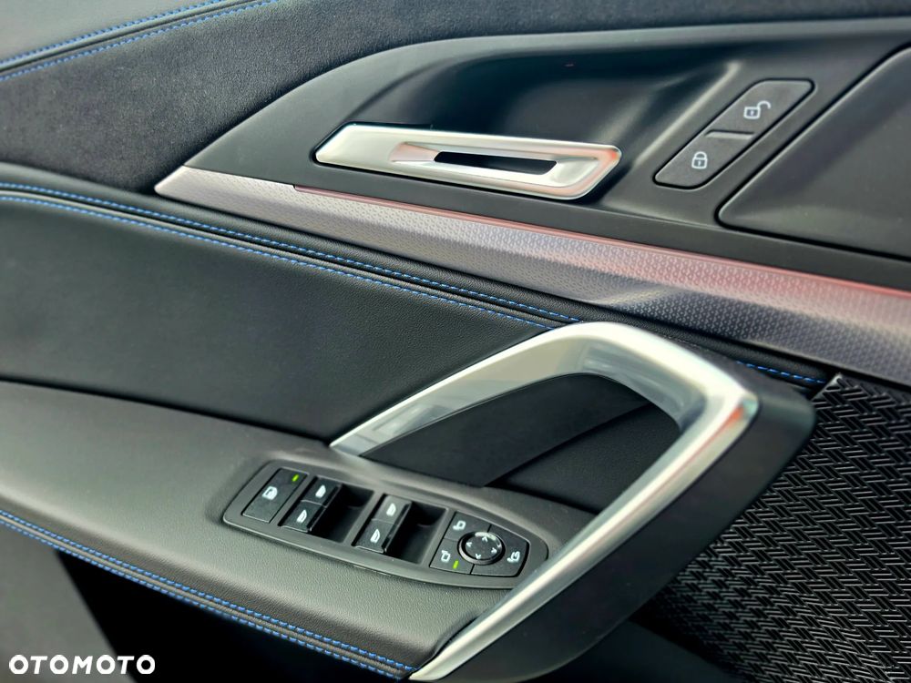 BMW X1 sDrive20i mHEV - 21