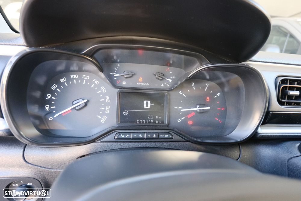 Citroën C3 1.2 PureTech Shine - 16