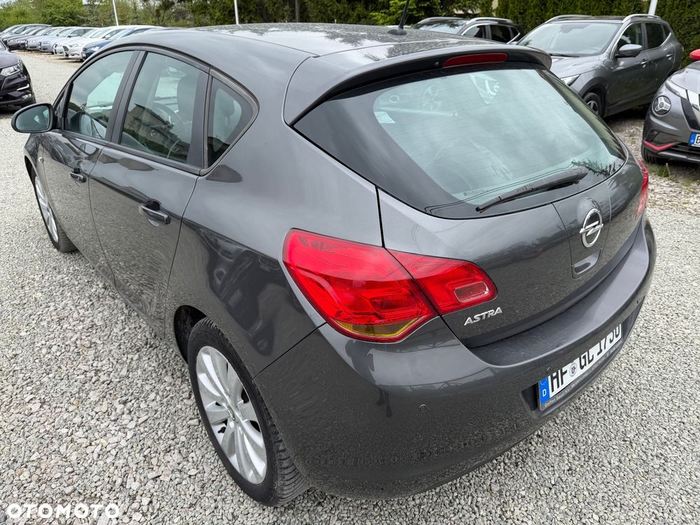 Opel Astra 1.6 Active - 12