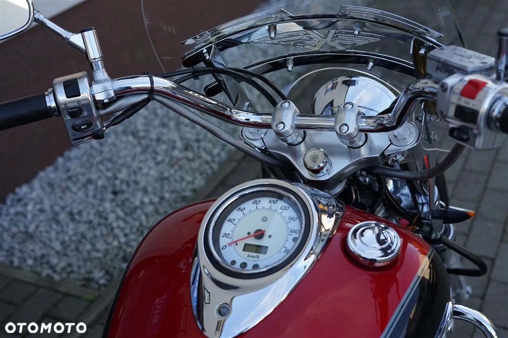 Yamaha XVS - 17