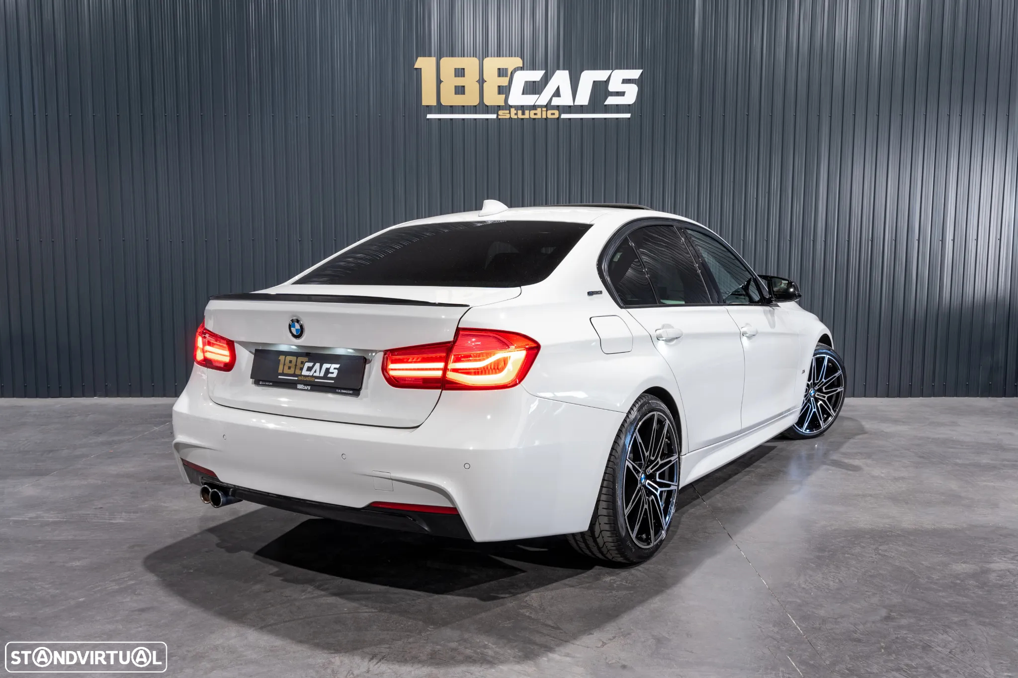 BMW 330 e iPerformance Pack M - 5