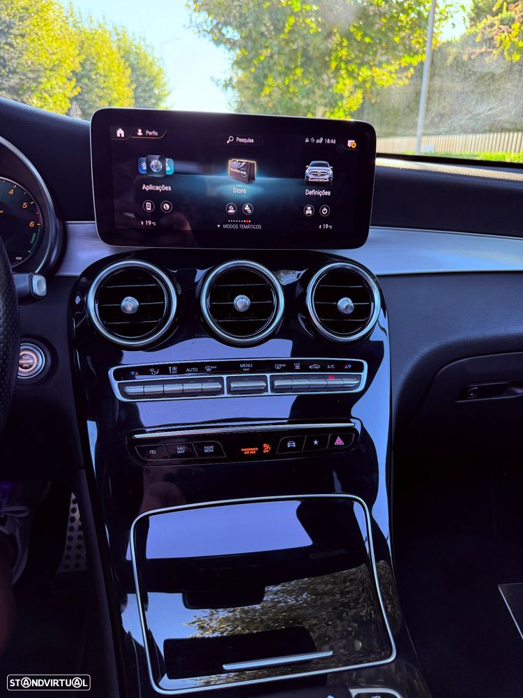 Mercedes-Benz GLC 300 de Coupe 4Matic 9G-TRONIC AMG Line - 2