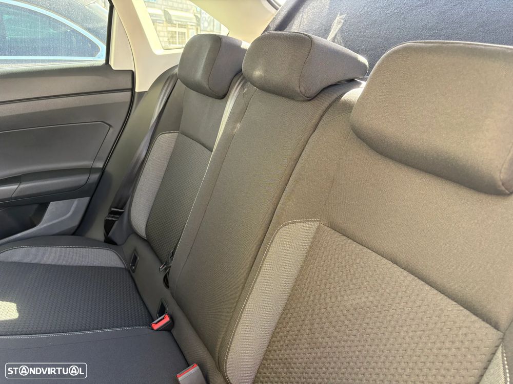 VW Taigo 1.0 TSI Urban DSG - 13