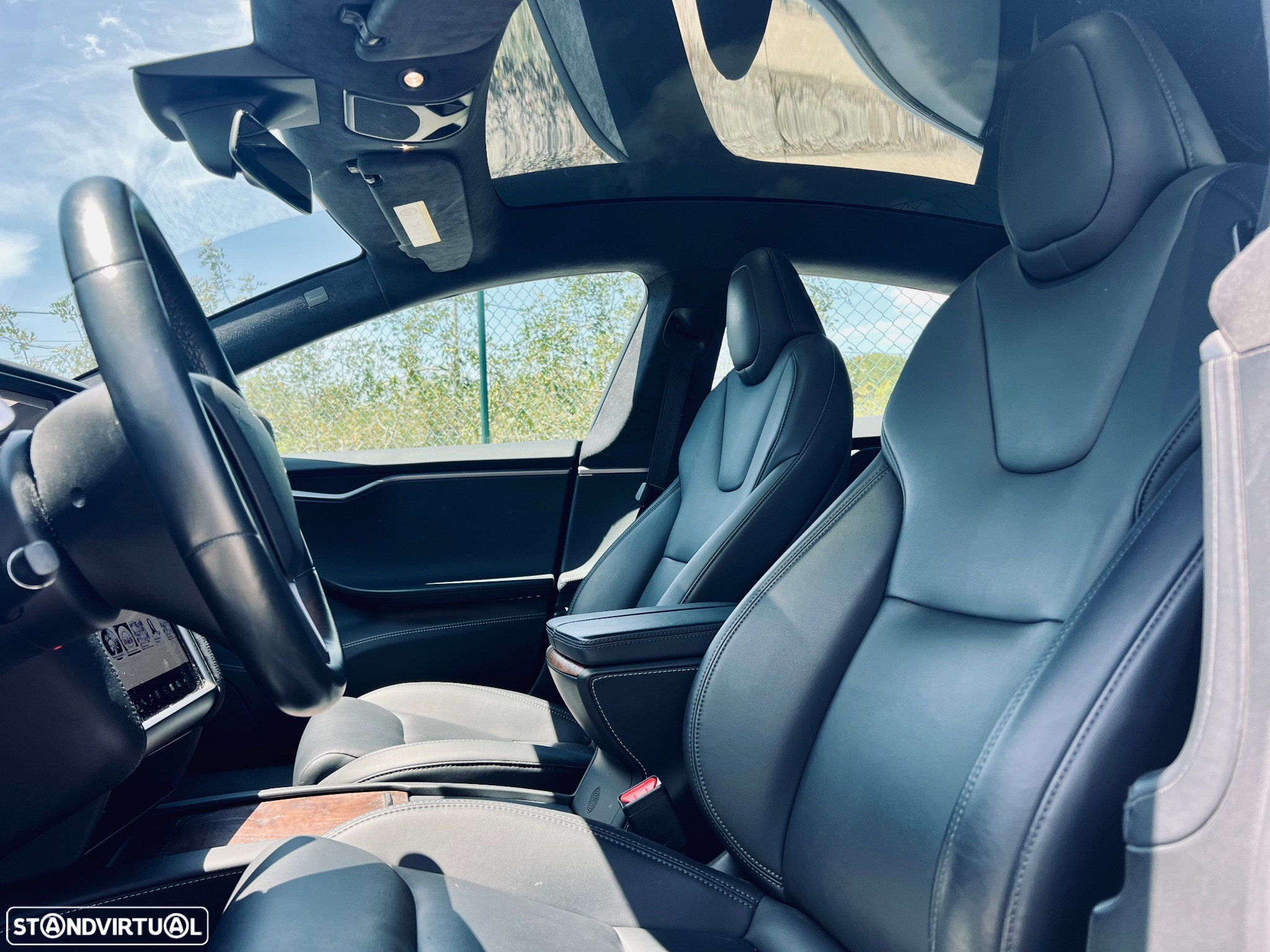 Tesla Model S Long Range - 21
