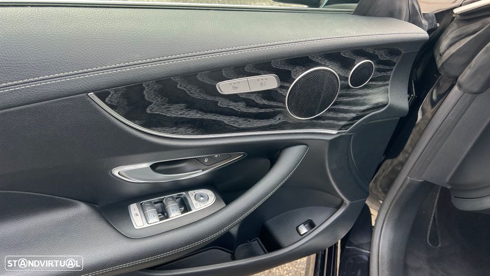 Mercedes-Benz E 220 d Cabrio 4Matic 9G-Tronic AMG Line - 24