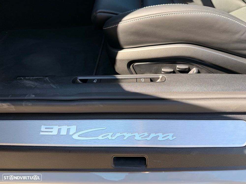 Porsche 911 (992) Carrera PDK - 18