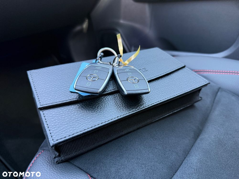 Mercedes-Benz GLB 200 d 8G-DCT Edition AMG Line - 32