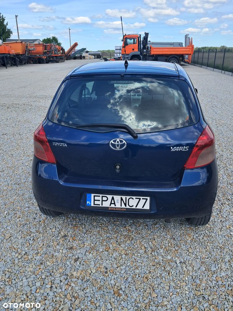 Toyota Yaris - 5