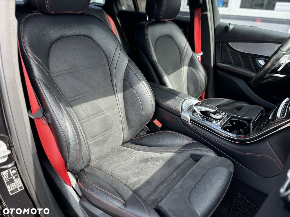 Mercedes-Benz GLC - 30