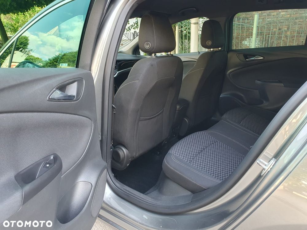 Opel Astra 1.4 Turbo Innovation - 14