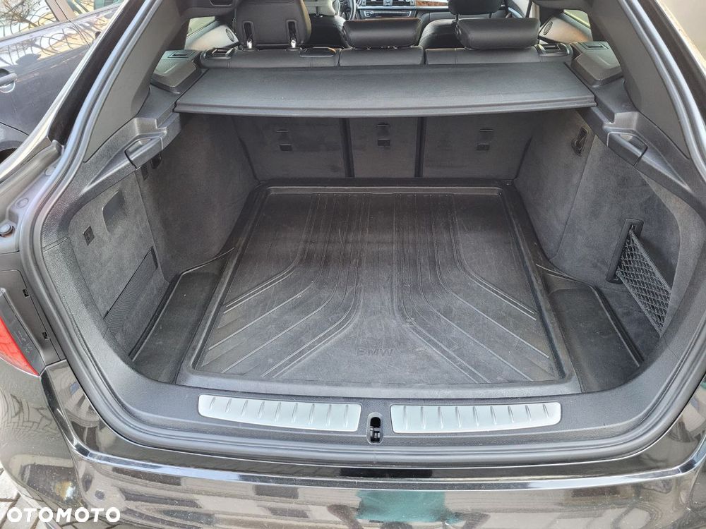 BMW 3GT 328i xDrive Sport Line - 13