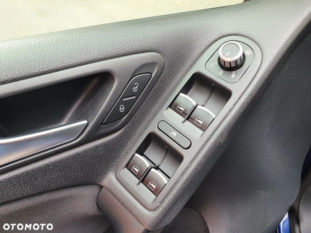 Volkswagen Golf 2.0 TDI DPF DSG GTD - 22