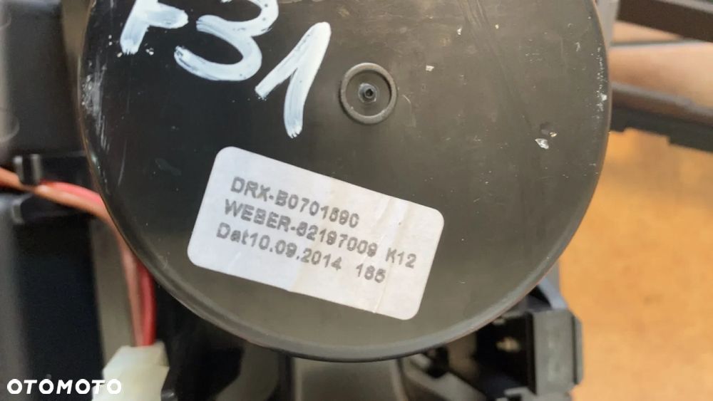 UCHWYT NA KUBEK DESKI ROZDZIELCZEJ BMW F30 F31 82197009 - 4