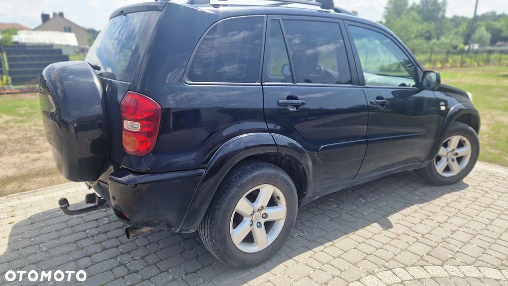 Toyota RAV4 D-4D 4x4 - 2