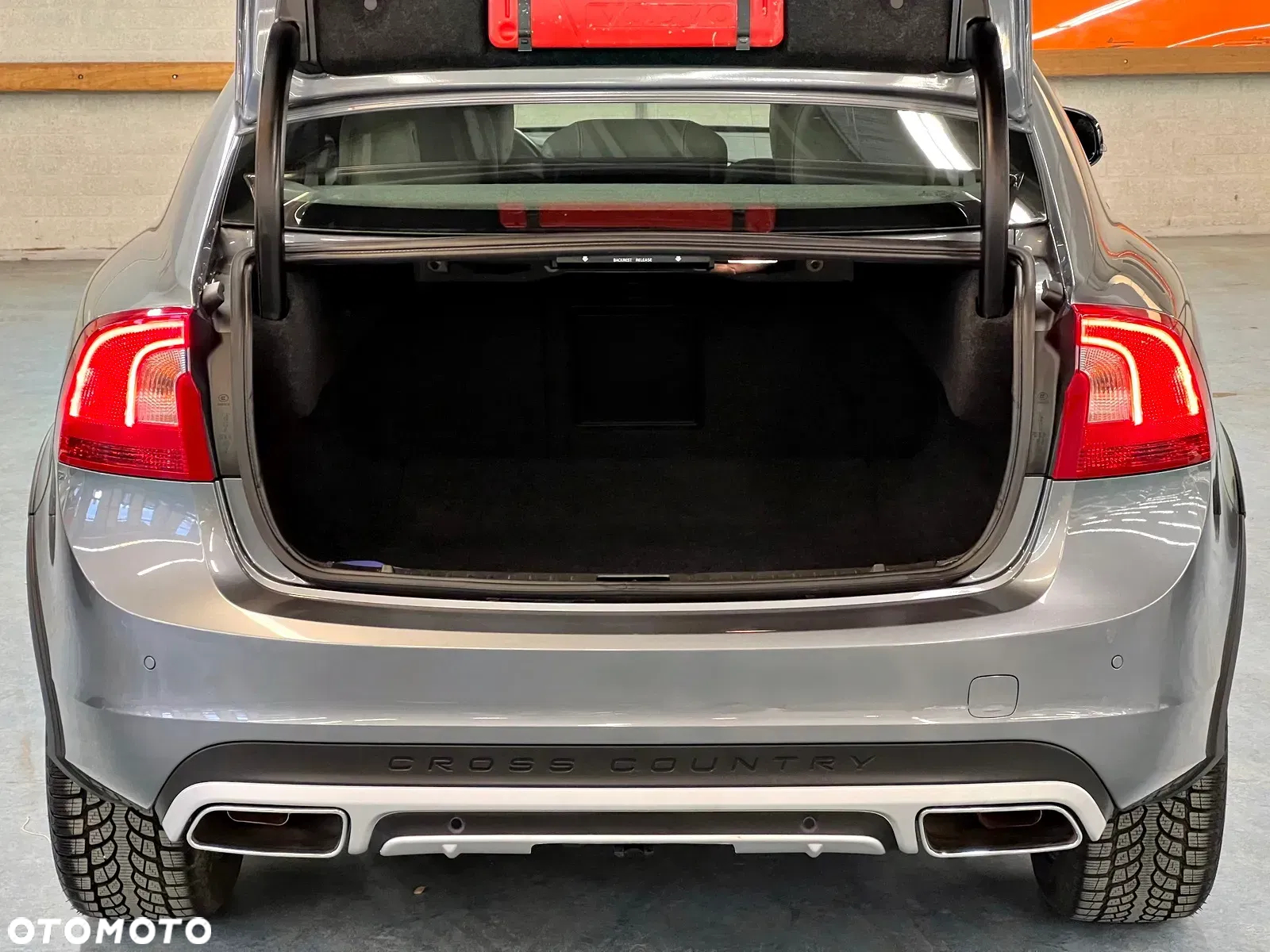 Volvo S60 D5 Drive-E Summum - 14