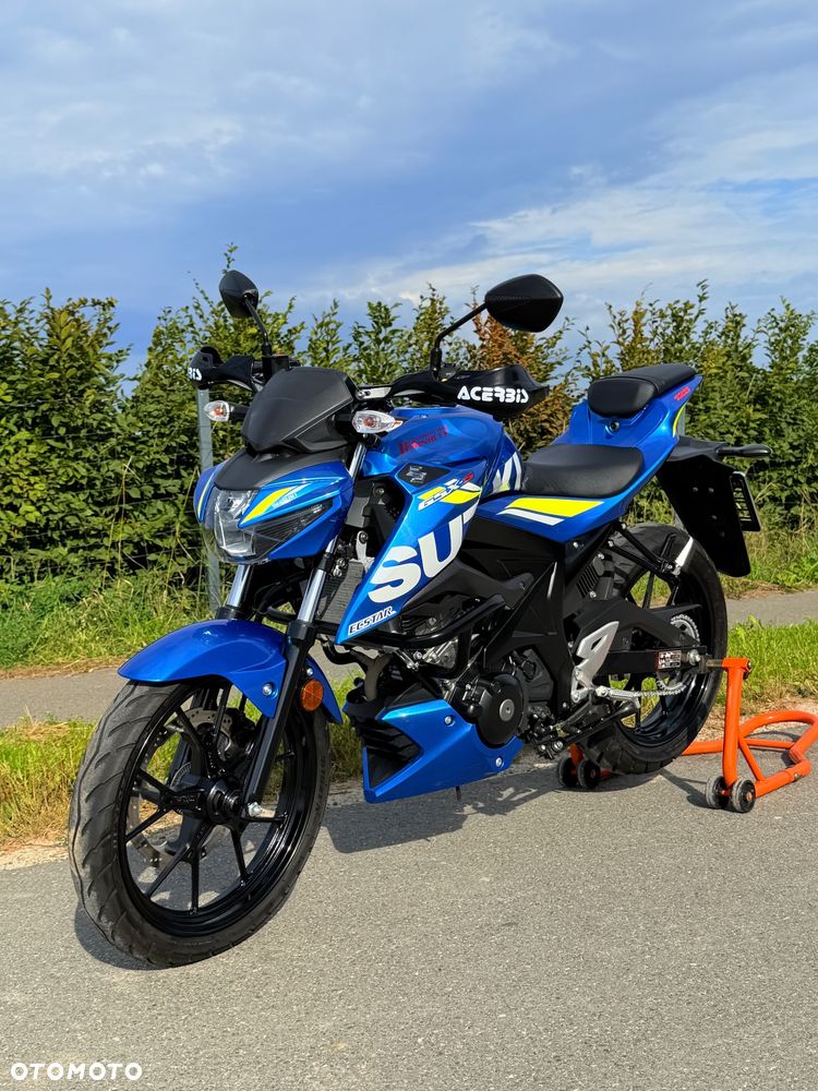 Suzuki GSX - 8