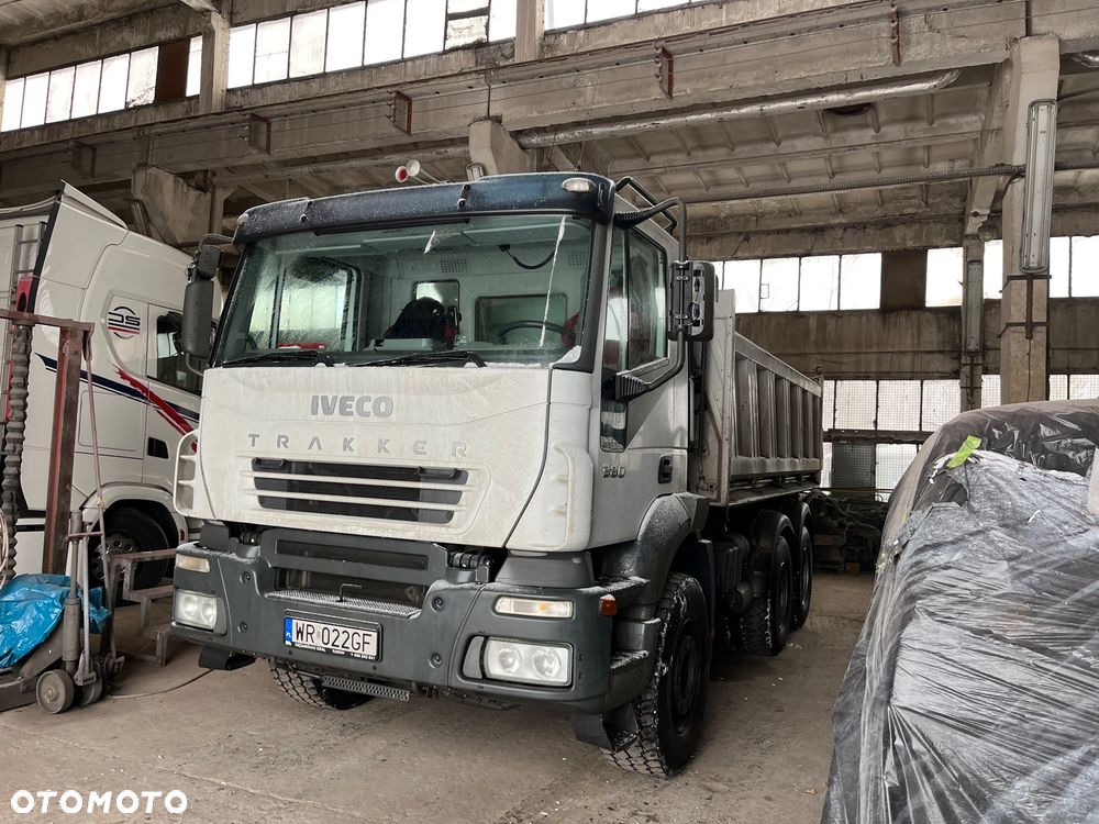 Iveco Trakker - 3