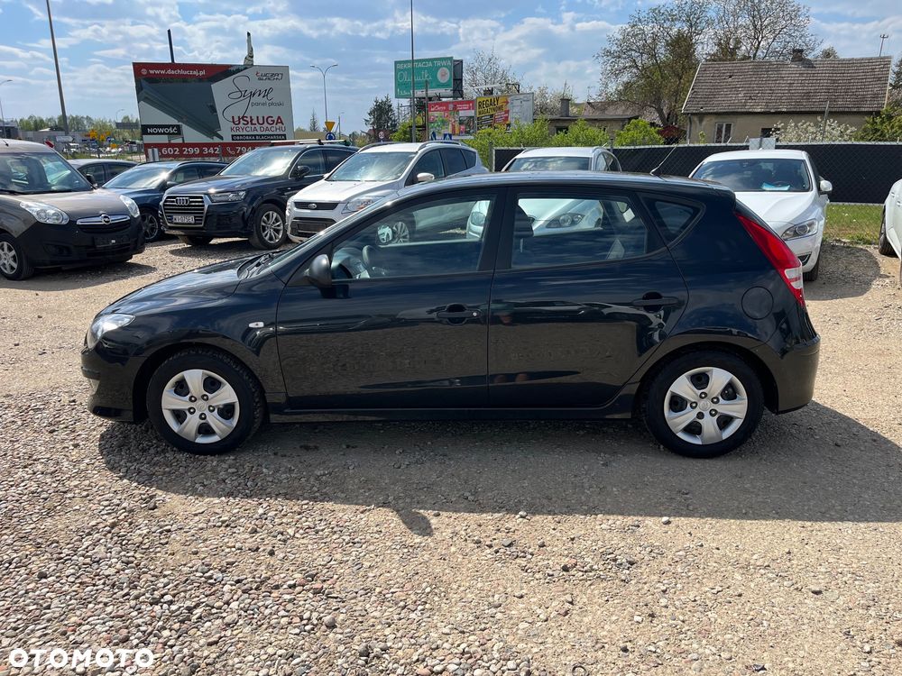 Hyundai i30 1.4 FIFA WM Edition - 23