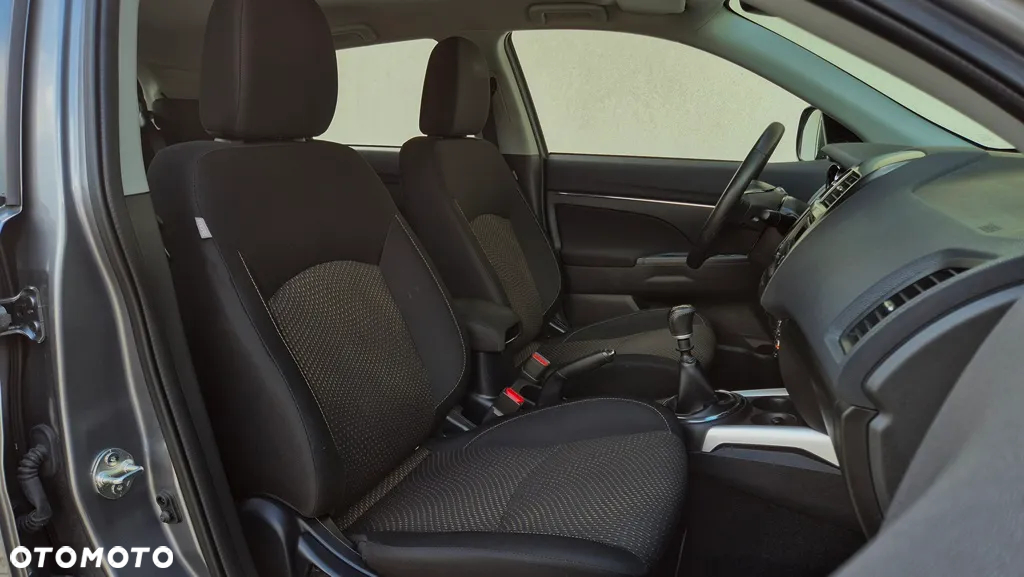 Mitsubishi ASX 1.8 DID Invite 4WD AS&G - 25