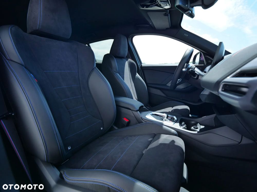 BMW Seria 1 123 mHEV xDrive - 38