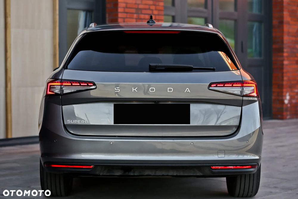 Skoda Superb 2.0 TDI SCR Selection DSG - 14