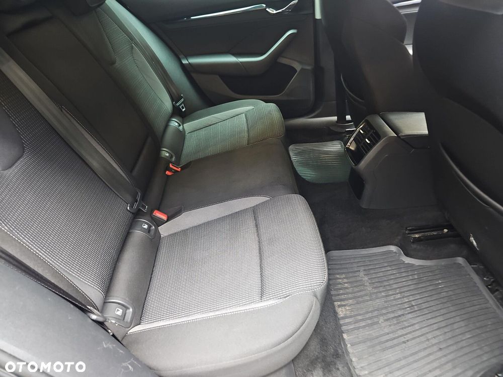 Skoda Octavia 2.0 TDI Ambition - 17