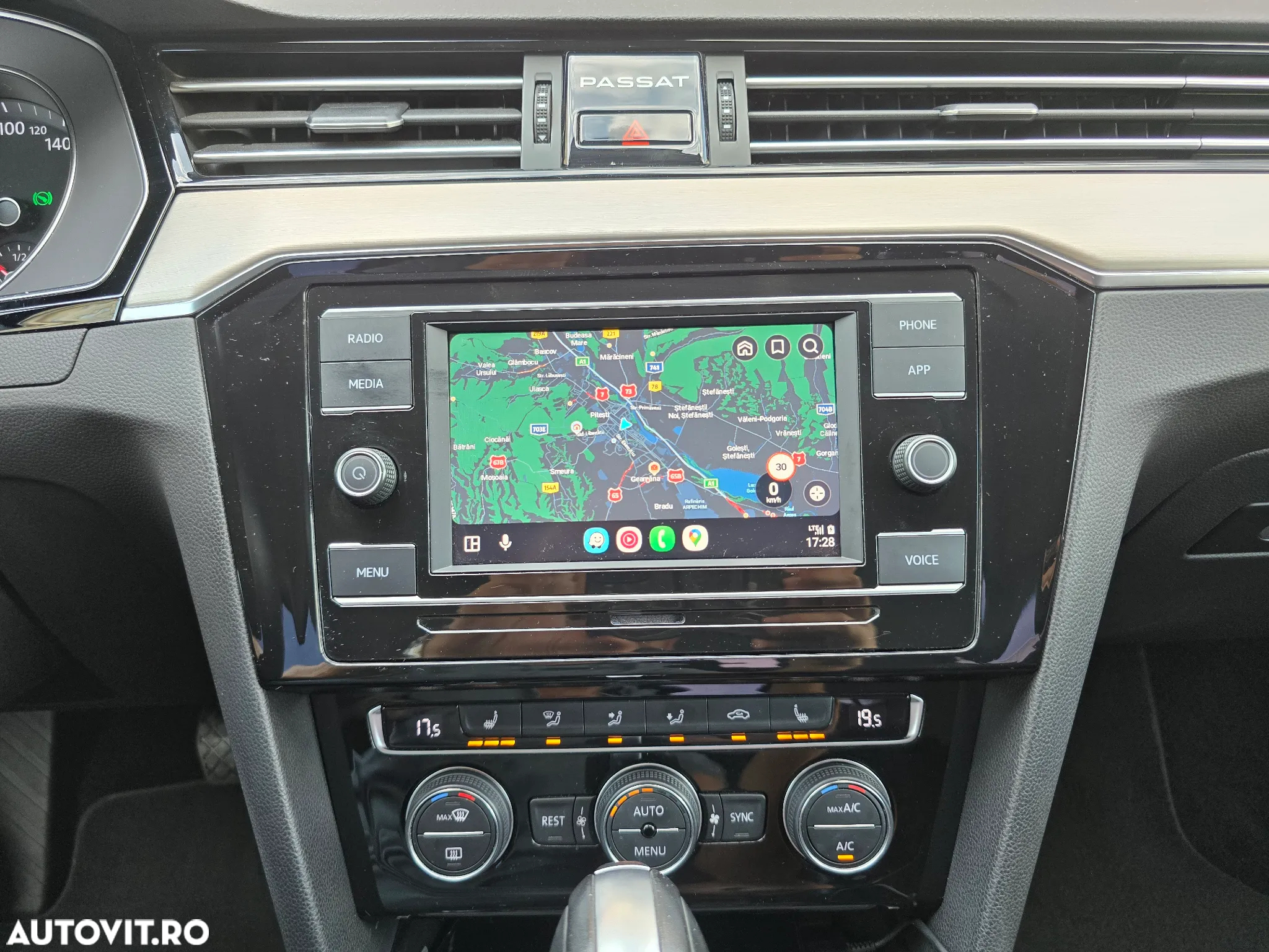 Volkswagen Passat 2.0 TDI DSG Highline - 22