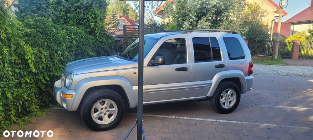 Jeep Cherokee - 5