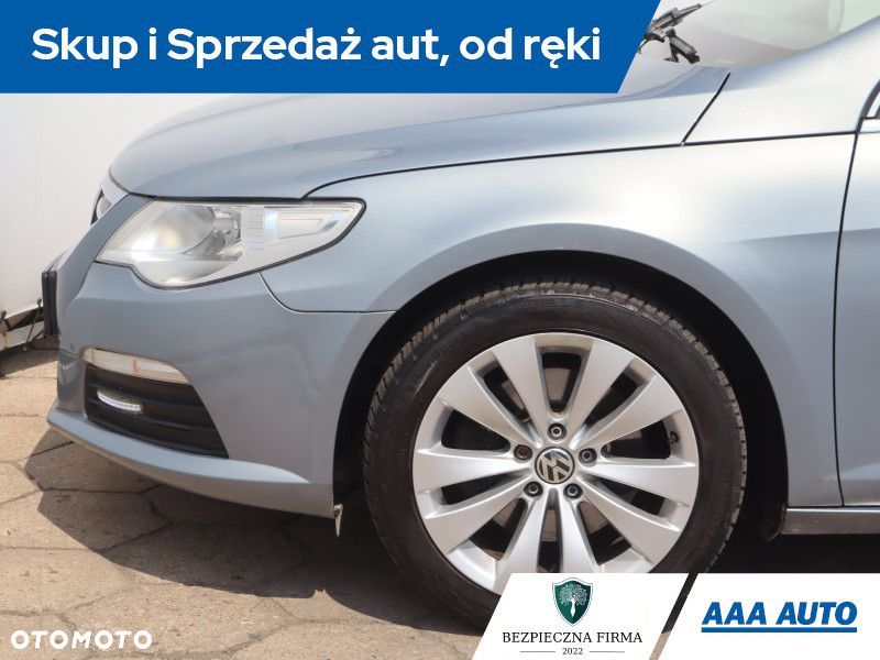 Volkswagen Passat CC - 15