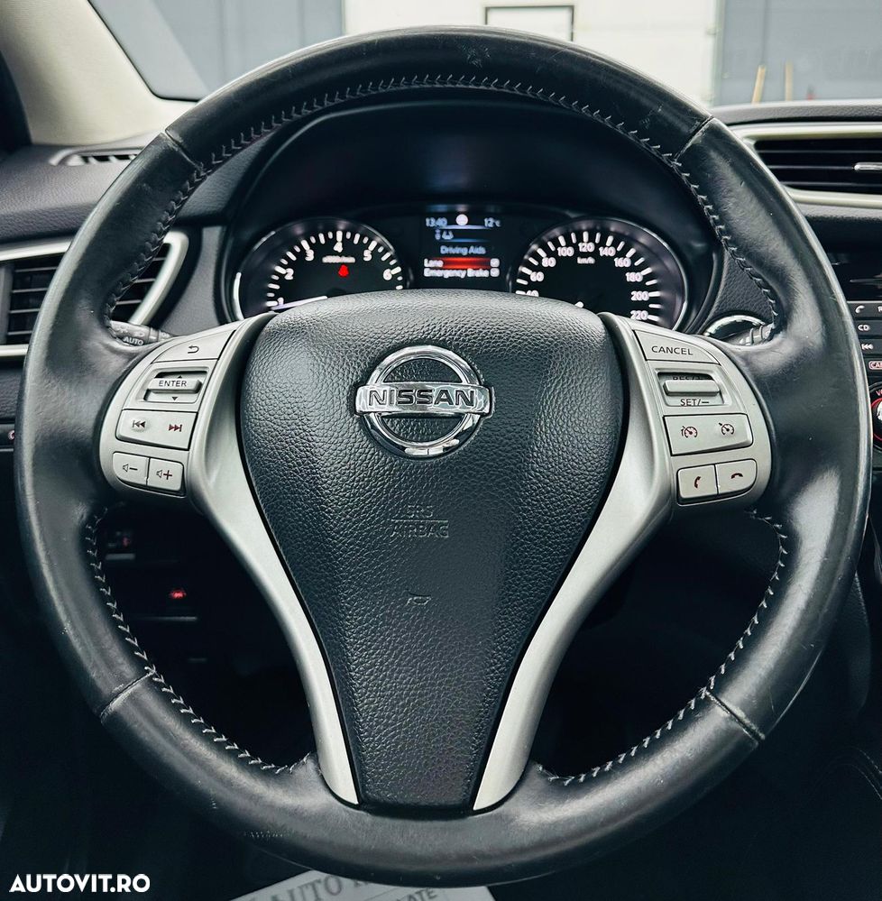 Nissan Qashqai 1.2 DIG-T TEKNA - 32