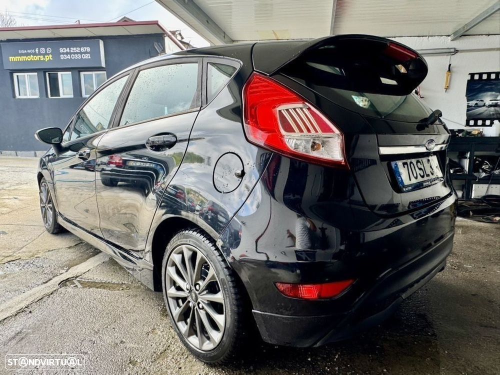 Ford Fiesta 1.5 TDCi STLine - 36
