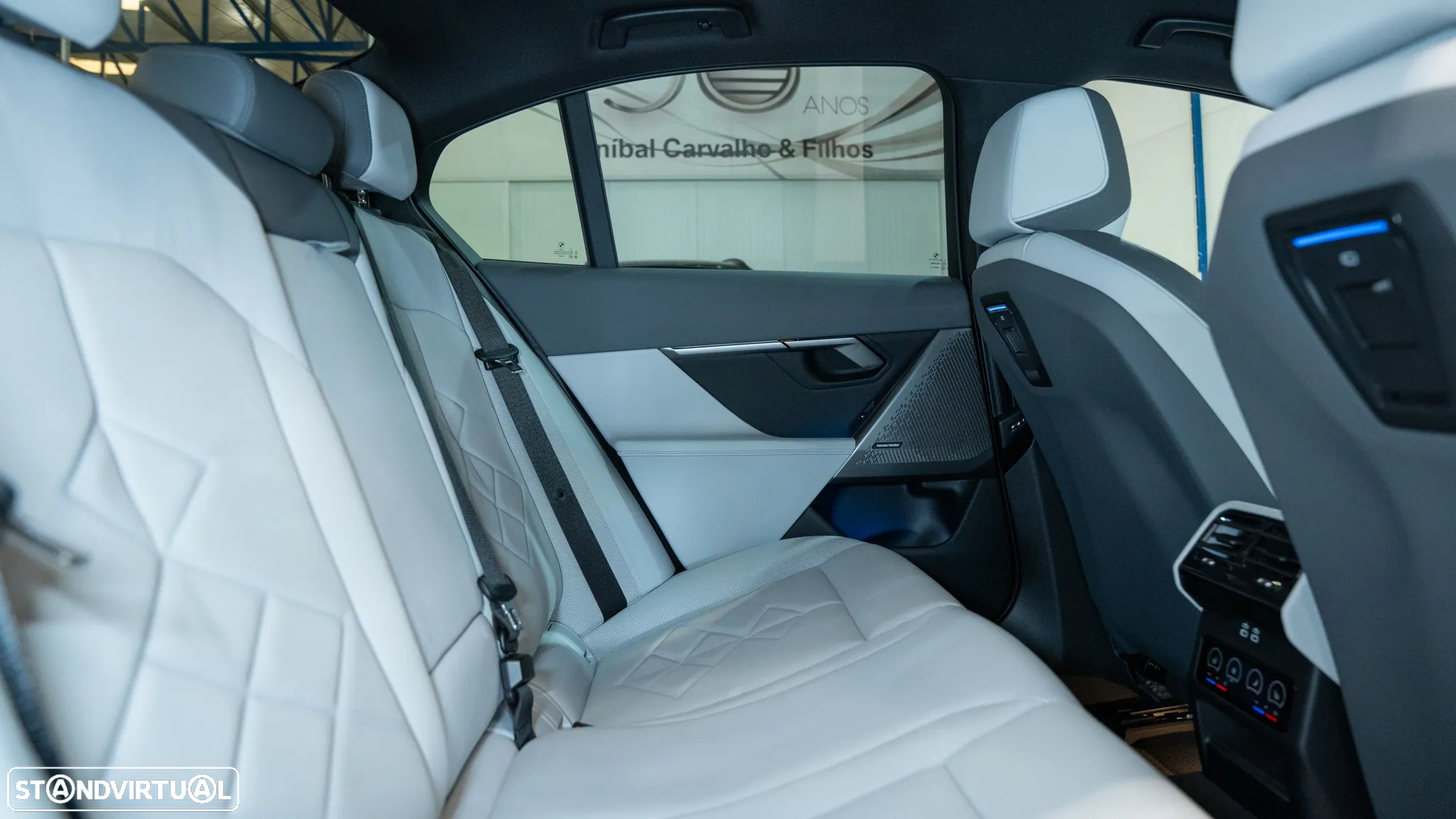 BMW i5 eDrive40 - 19