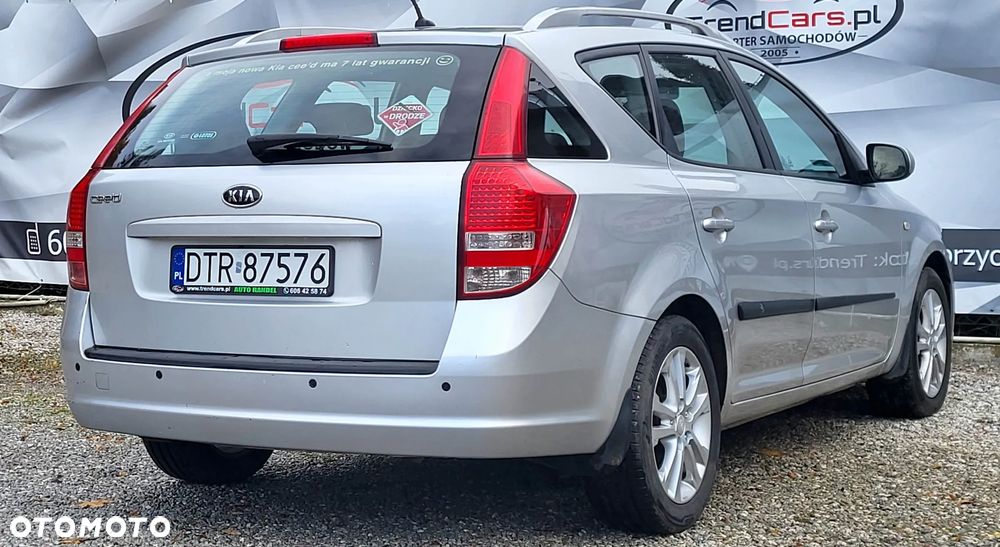 Kia Ceed Cee'd 1.6 Comfort - 25