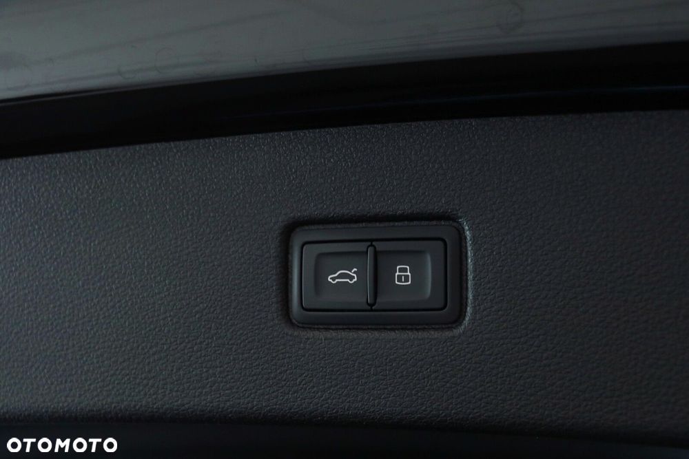 Audi Q7 60 TFSI e PHEV Quattro S Line Tiptr - 7