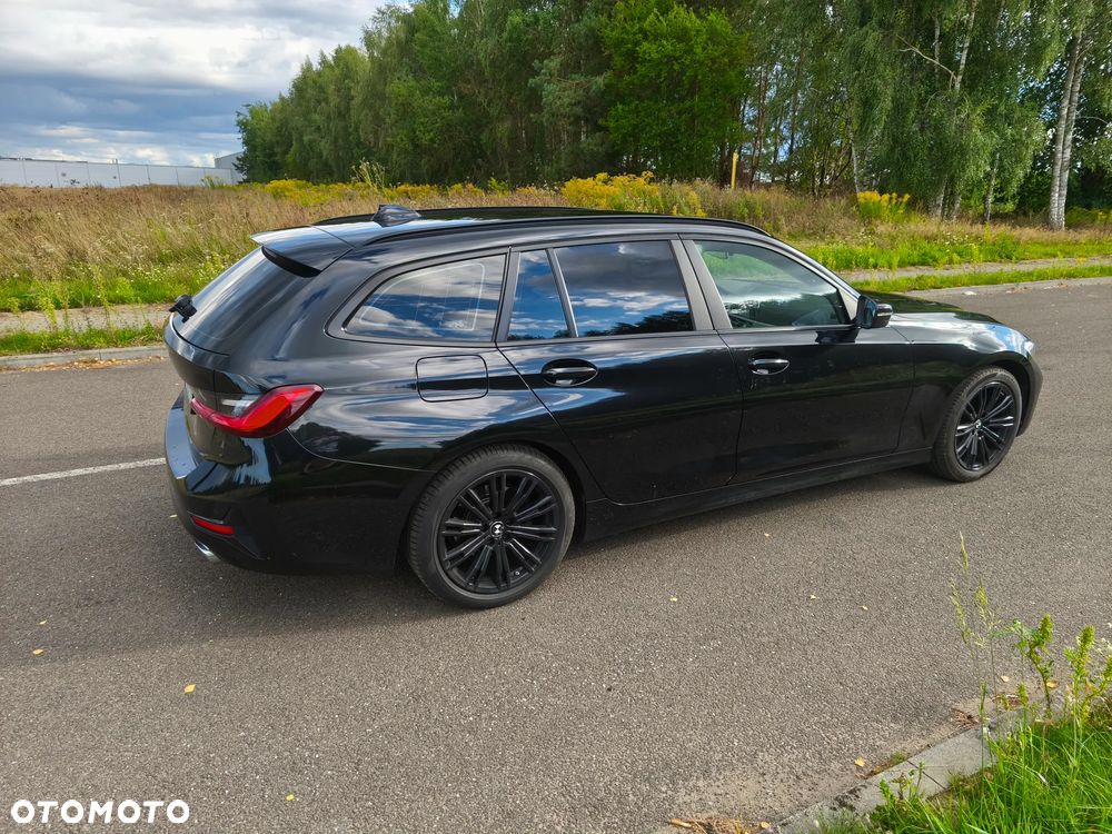 BMW Seria 3 318i - 10