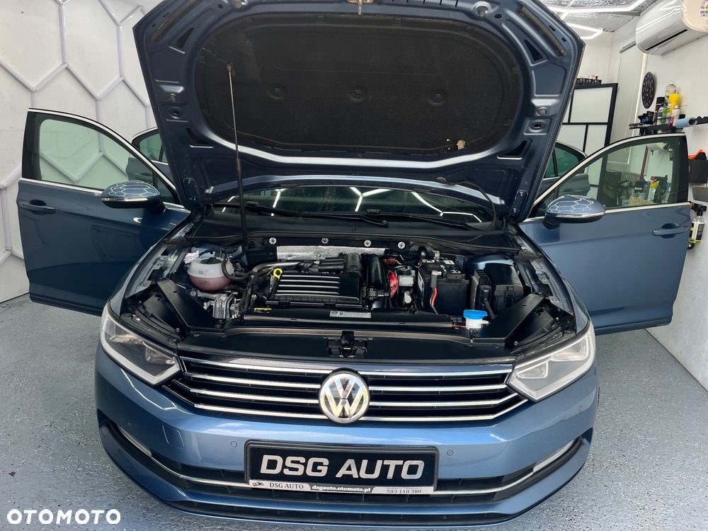 Volkswagen Passat - 32