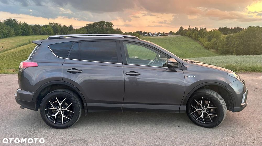 Toyota RAV4 Hybrid Premium 4x2 - 7