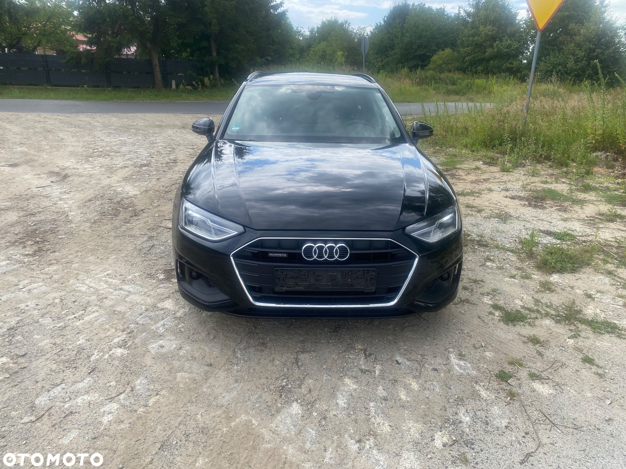 Audi A4 Avant 2.0 TDI S tronic quattro design - 1