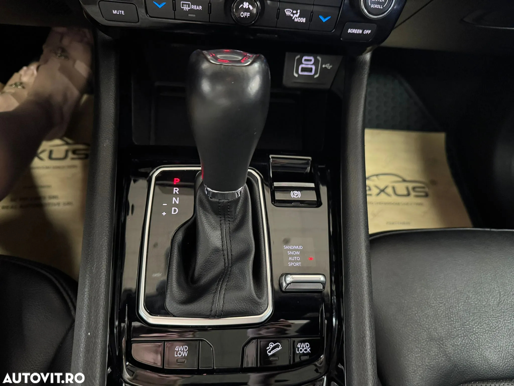 Jeep Compass 1.3 T4 4xe PLUG-IN HYBRID Automatik S - 29