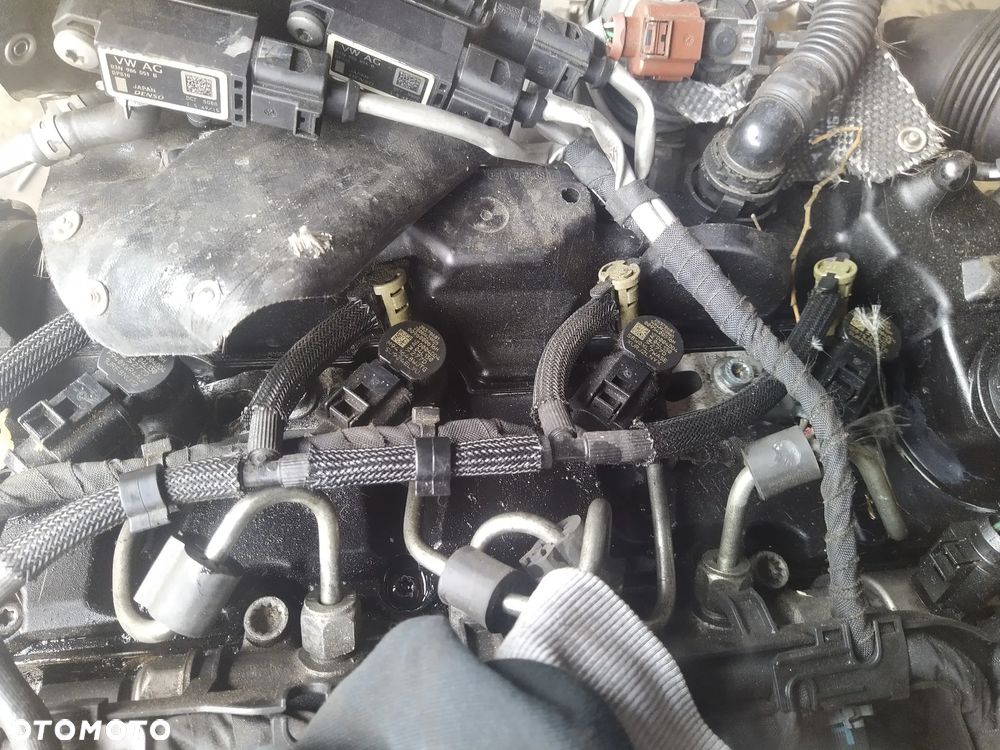 Wtryski vw Skoda 1.6 TDI 04L130277D - 2