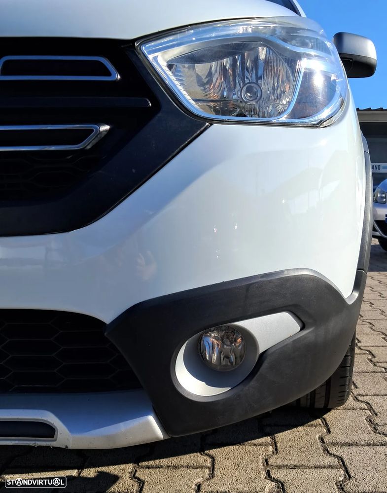 Dacia Lodgy 1.5 dCi Stepway 7L - 24