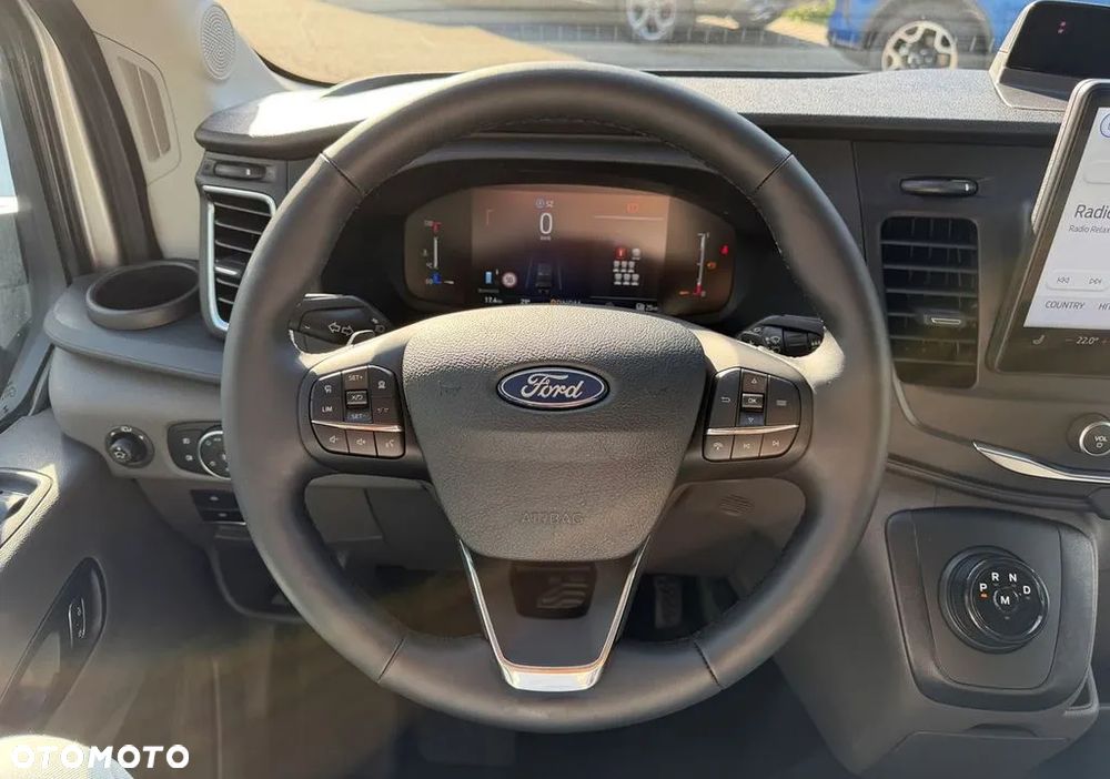 Ford Transit - 12
