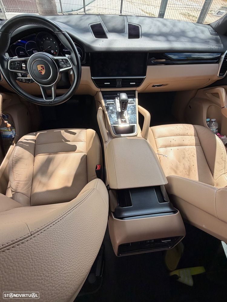 Porsche Cayenne Platinum Edition - 19