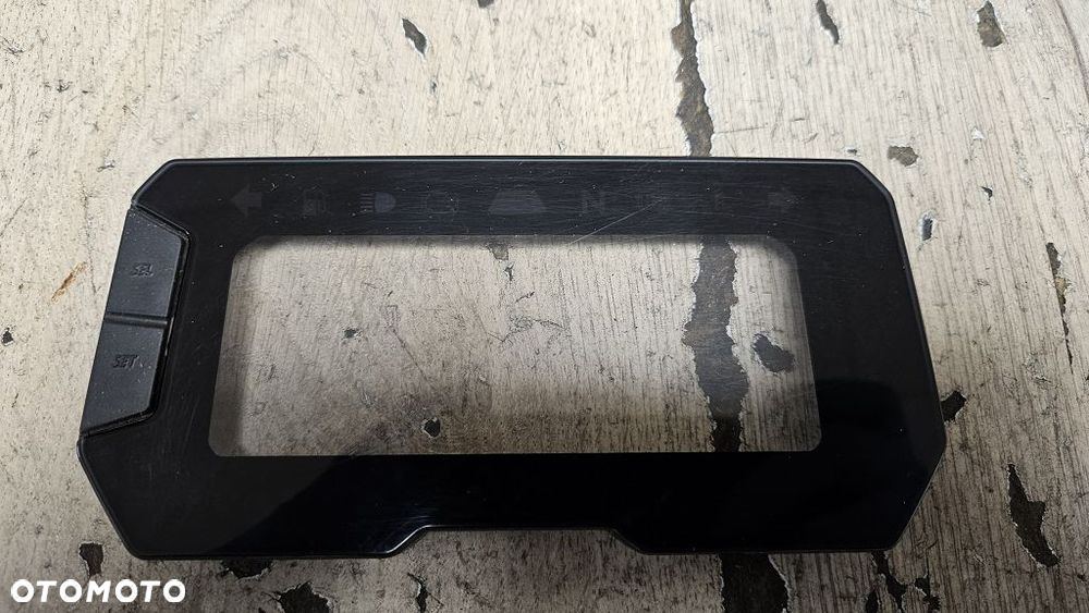 Obudowa licznika szkło Honda CB125 R - 2