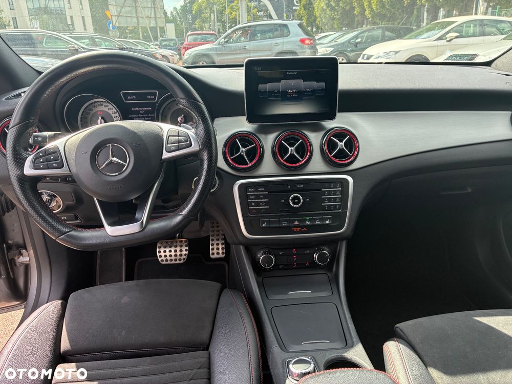 Mercedes-Benz CLA 250 4Matic 7G-DCT Sport - 12