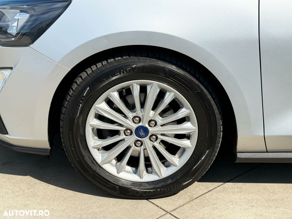 Ford Focus 1.0 EcoBoost Active - 26