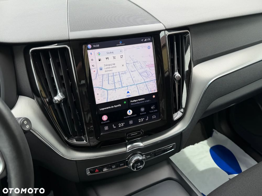 Volvo XC 60 B4 B Momentum Pro - 14