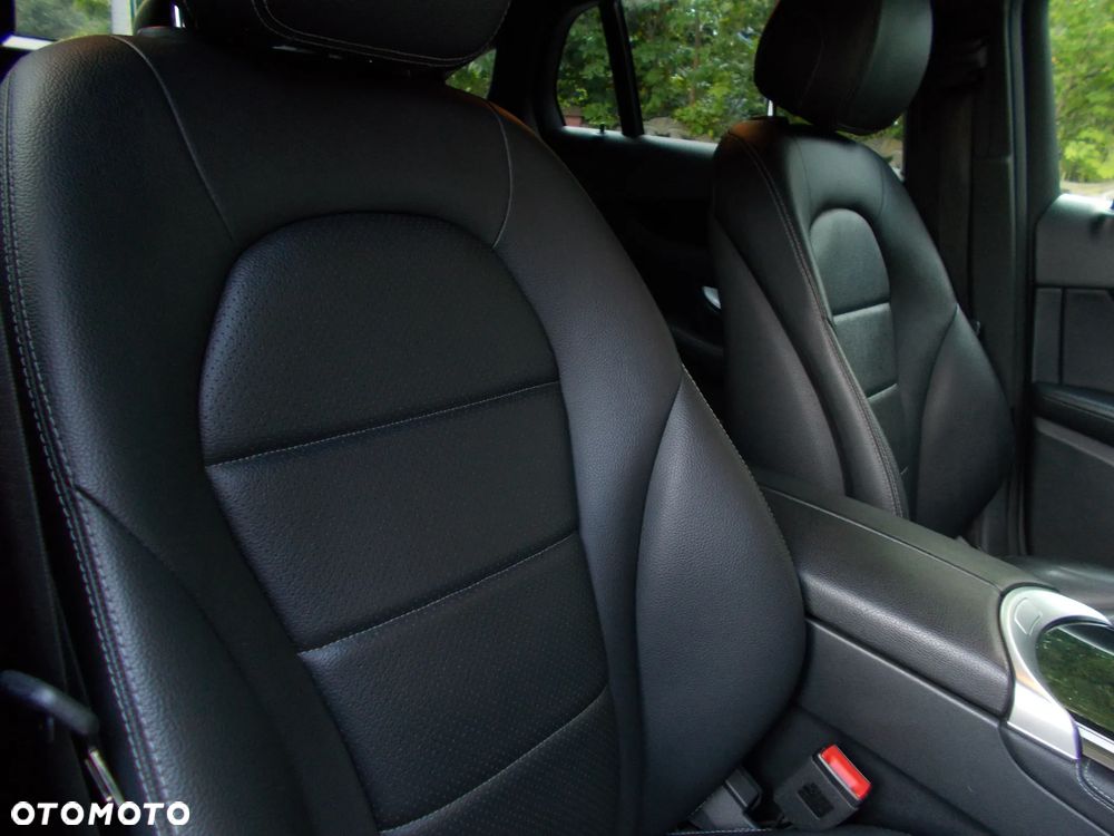Mercedes-Benz GLC 220 d 4-Matic - 11