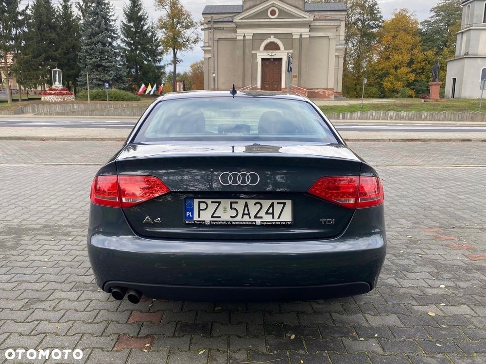Audi A4 Limousine - 6