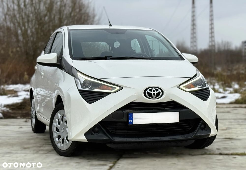 Toyota Aygo 1.0 VVT-i Color Edition - 1